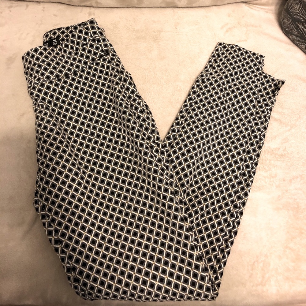 Patterned High waisted pull-on slim leg pants New